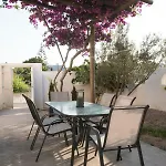 E & E Villa Kamári