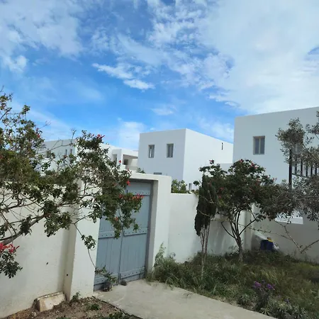 E & E וילה