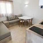Villa E & E