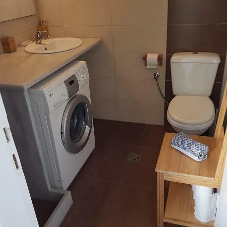 Вилла E & E Камари